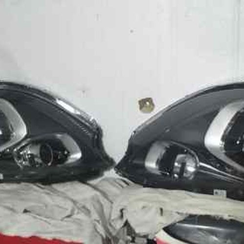 یک جفت چراغ جلو پورشه ماکان2018