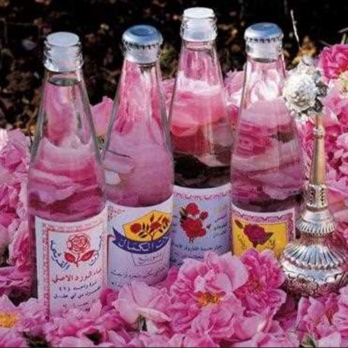 گلاب و عرقیات کاشان