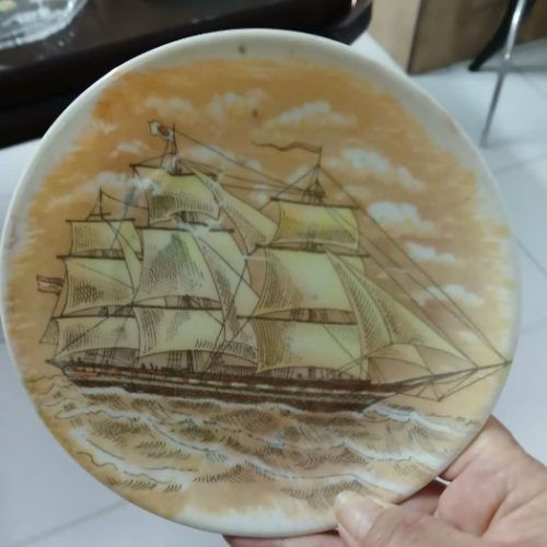 بشقاب ملامین و دیس