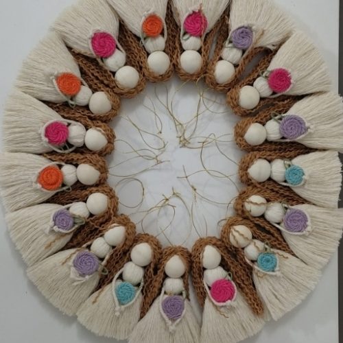 عروسک و گیفت مکرومه