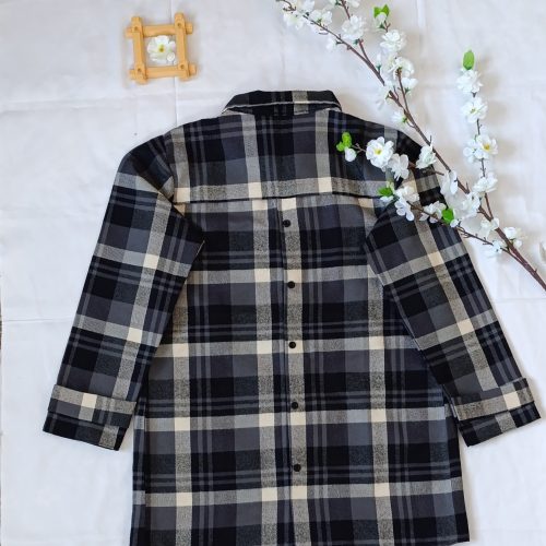 فروش انواع پالتو و مانتو زنانه