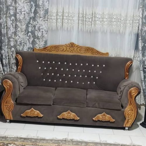 مبل 7نفره بعلت جابجایی