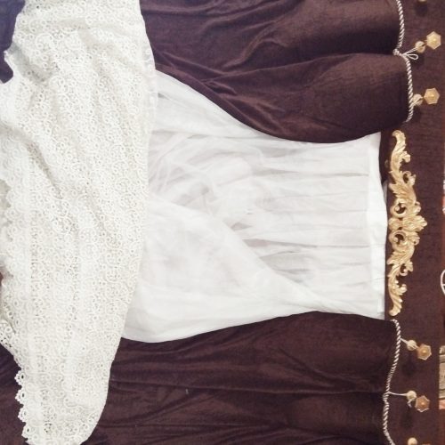 پرده سلطنتی با کتیبه و حریر