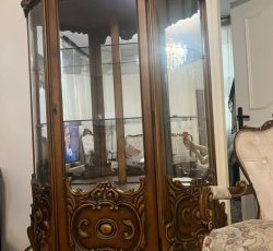 بوفه در حد نو تمام چوب اصل