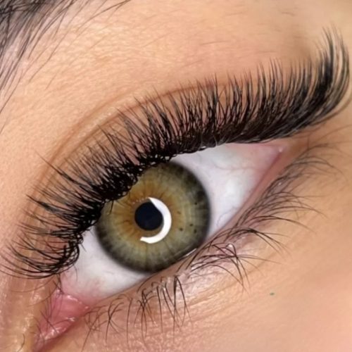 آموزش کاشت مژه