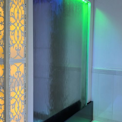 آبنما شیشه ای