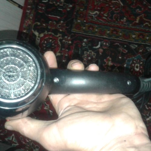 سلام. فروش یک عدد سشوار پرومکس اصل 3200 w درحد نو