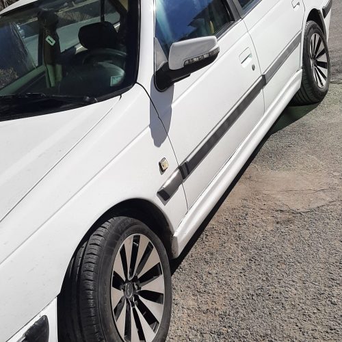 رینگ و لاستیک نو کف کشی و روکش صندلی متوریشم عالی  فقط تماس پاسخگو هسم