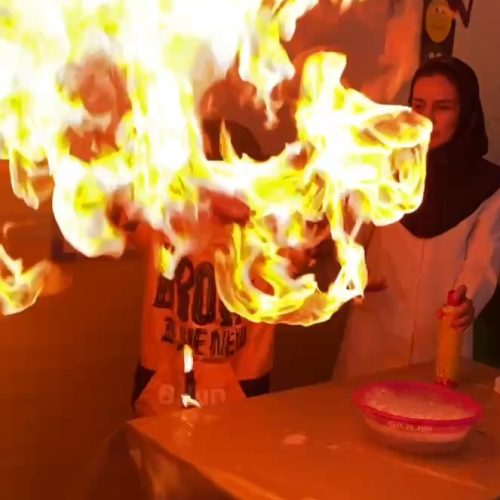 تدریس مجازی آزمایش های علمی(علوم)