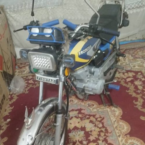 موتور درحد خشک برند تک تاز  تا حالا باز نشده از اول دست خودم بوده