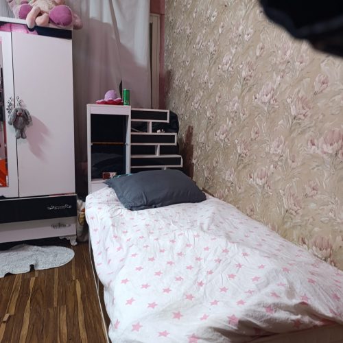 دو دست تخت و کمد و دراور