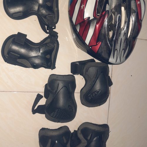 اسکیت فروشی ترمز دار با چرخ ژله ای