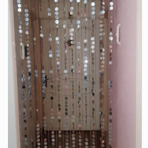 تعدادی وسایل سالن زیبایی