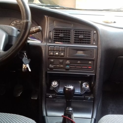 یک دستگاه پژو405 مشکی متالیک مدل 1380