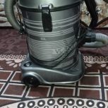 یک عدد جاروبرقی