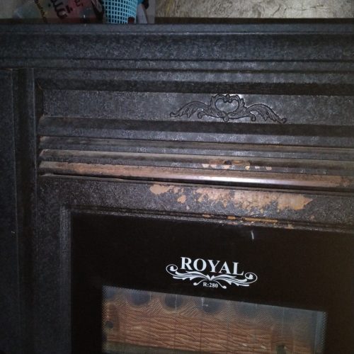 بدلیل مشکل مالی ب فروش میرسد