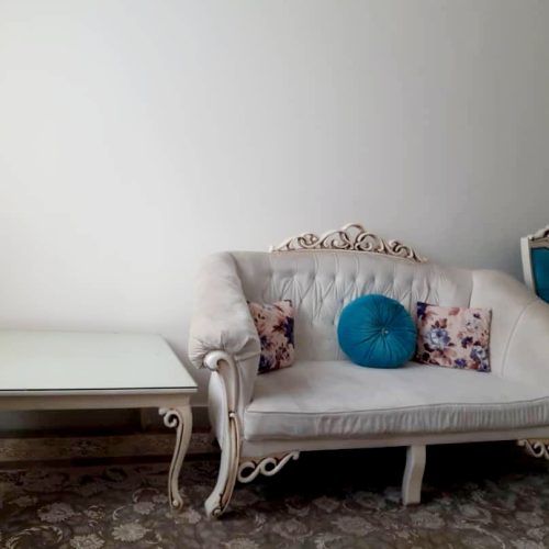 به دلیل تغییر دکوراسیون . نبودن جا