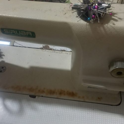 چرخ خیاطی راست دوز-سردوز-چزخ خیاطی ژانومه هر سه در یکجا با تخیخف ب فروش میرسید