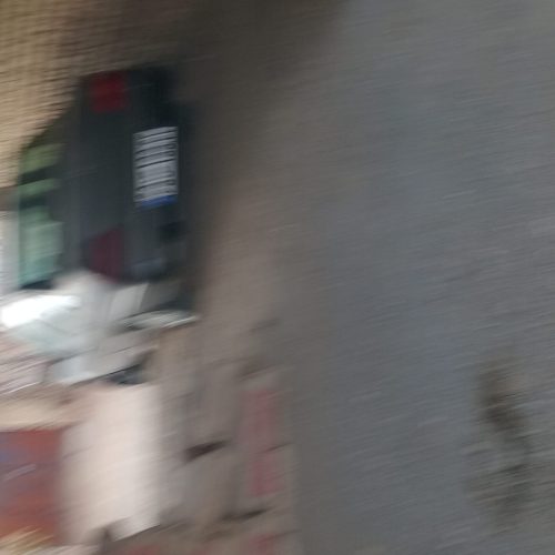 زمین در جاده اصلی و امتیاز برق واوگاز داردب