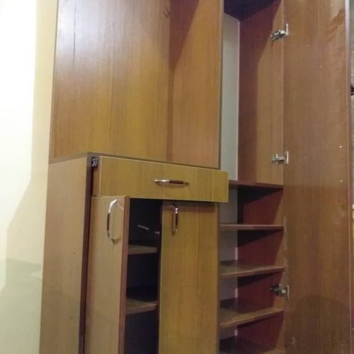 کمد چند منظوره : جا لباسی کشو.  +اینه از به سفارش خدتون  . جا کفشی و تذیین خانه .زیر قیمت تولید