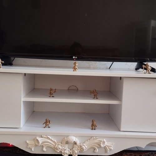 میزتلویزیون