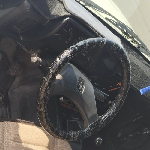 فروش یک دستگاە وانت دوگانەسوز شرکتی