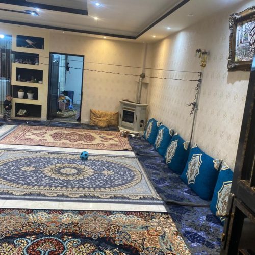 حیاط دو طبقه در سلماس روستای ملحم لوکس