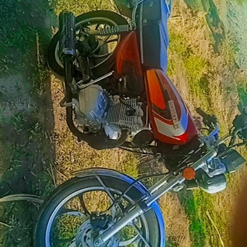 متور سیکلت پیشتاز