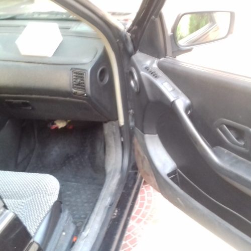 یک دستگاه پژو405 مشکی متالیک مدل 1380