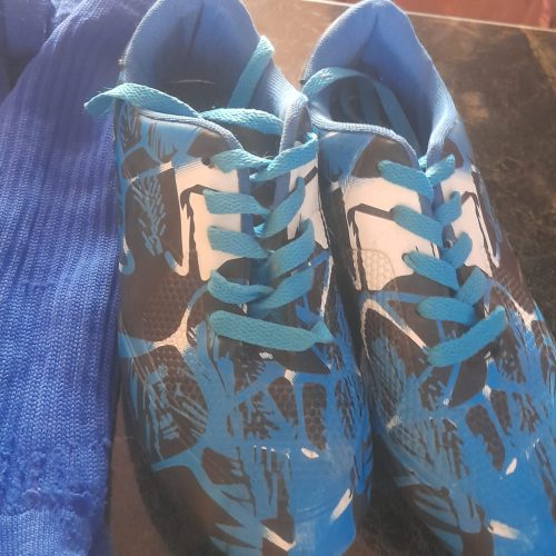 کفش استوک آبی آلمانی درحد نوع