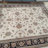 فرش کرم سرمه‌ای