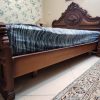 سرویس خواب چوبی و میز آرایش منبت بسیار تمیز +تشک طبی