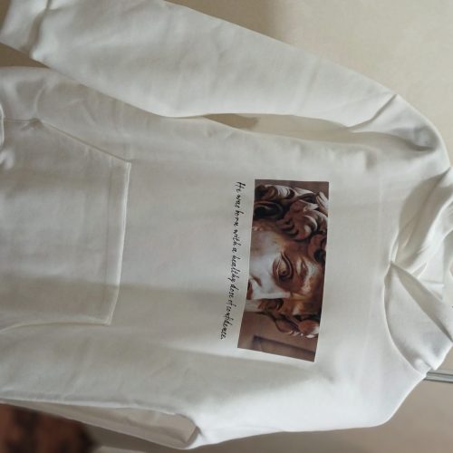 هودی و دورس سفید با طرح های خفن