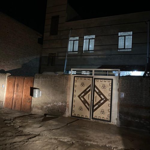 حیاط دو طبقه در سلماس روستای ملحم لوکس