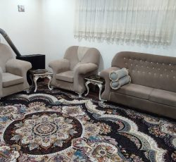 مبل هفت نفره کاملا سالم و نو همراه با عسلی هاش