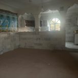 خانه ویلایی دو طبقه که طبقه دوم اجاره داده میشود.