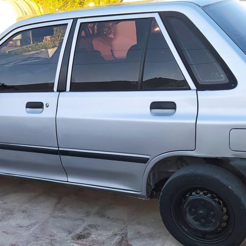 یک سال بیمه دارد