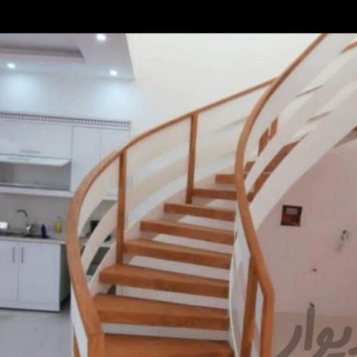 رنگ کاری چوب پلی استروپلی اورتان