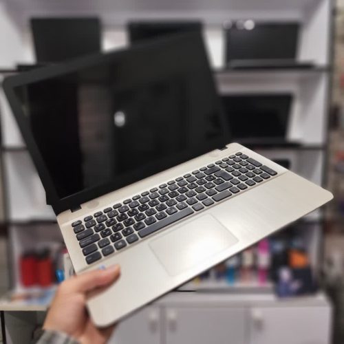 لپتاپ ایسوس در حد نو