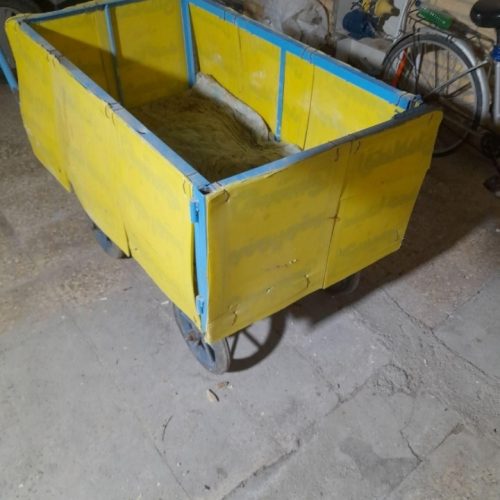 گاری چهارچرخ