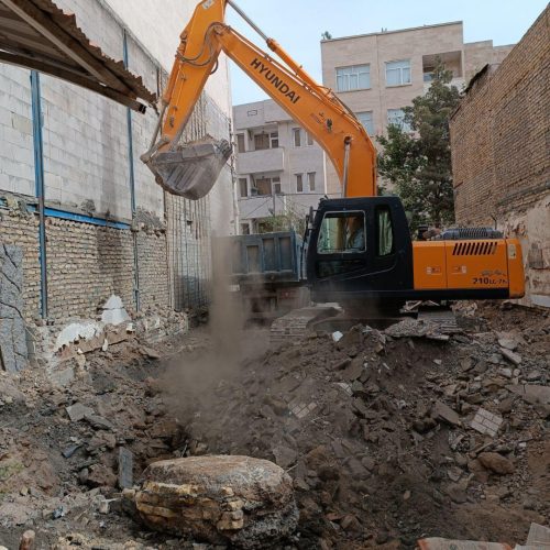 تخریب خاکبرداری وبازسازی تهغیرات داخیلی با مدیریت تیموری