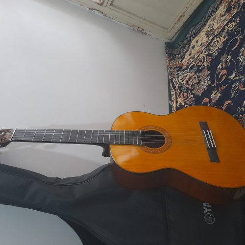 گیتار  یاماها c70