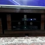 یک میز تلویزیون هم باز میشه هم جمع