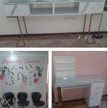 تعدادی وسایل سالن زیبایی