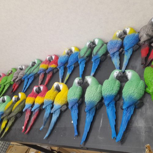 مجسمه طوطی دیوار کوب