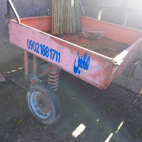 یک عدد کابین موتور در حد نو تمامی وسایل ها سالم آماده کار