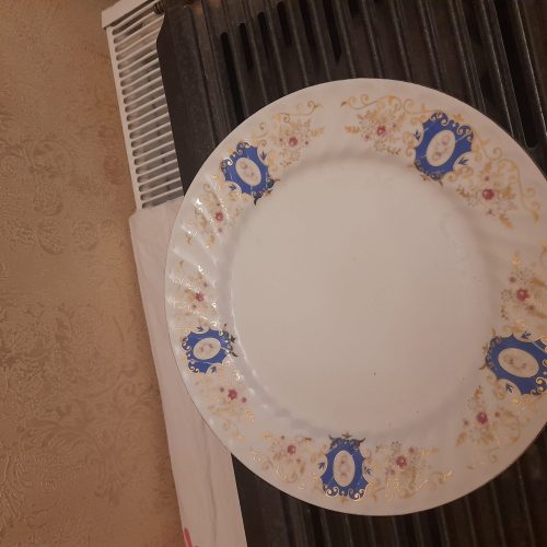 چرخ خیاطی و اتو به قیمت