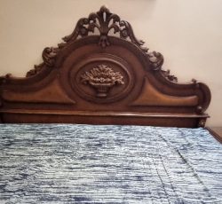 سرویس خواب چوبی و میز آرایش منبت بسیار تمیز +تشک طبی