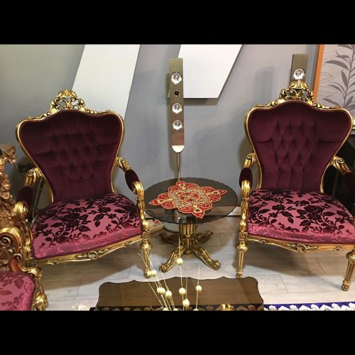 مبلمان 7 نفره با دو عسلی و میز وسط ورق طلا با رویه مخمل
