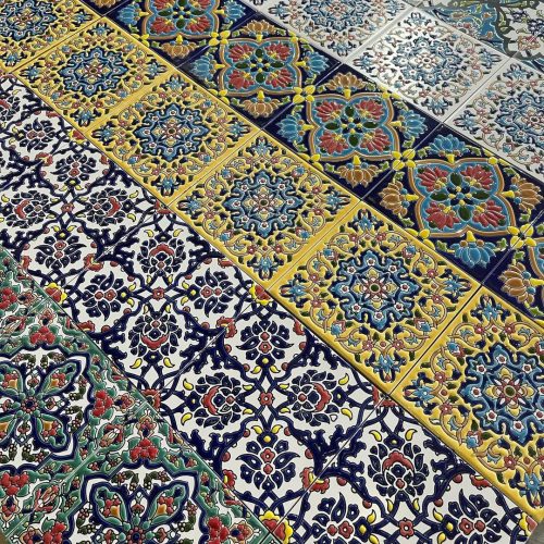 کاشی هفترنگ سنتی و سرامیک مدرن